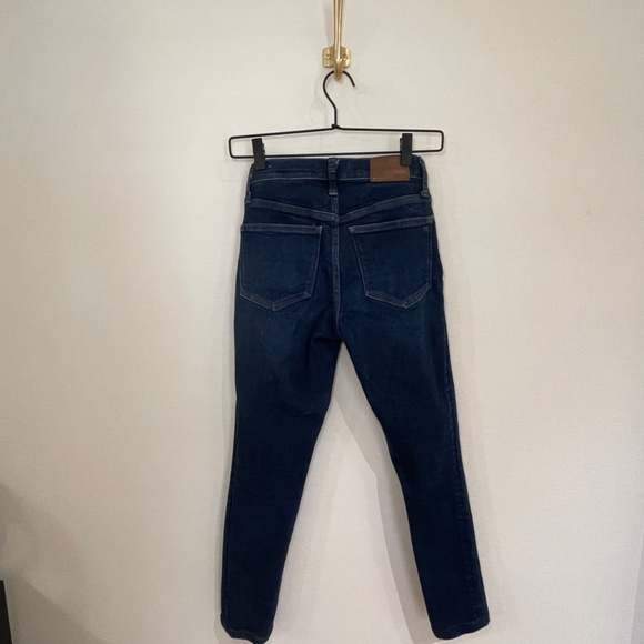 Madewell Jeans Women's Size 24 Blue Dark Wash Denim 9" Mid Rise Skinny Classic - Picture 3 of 5